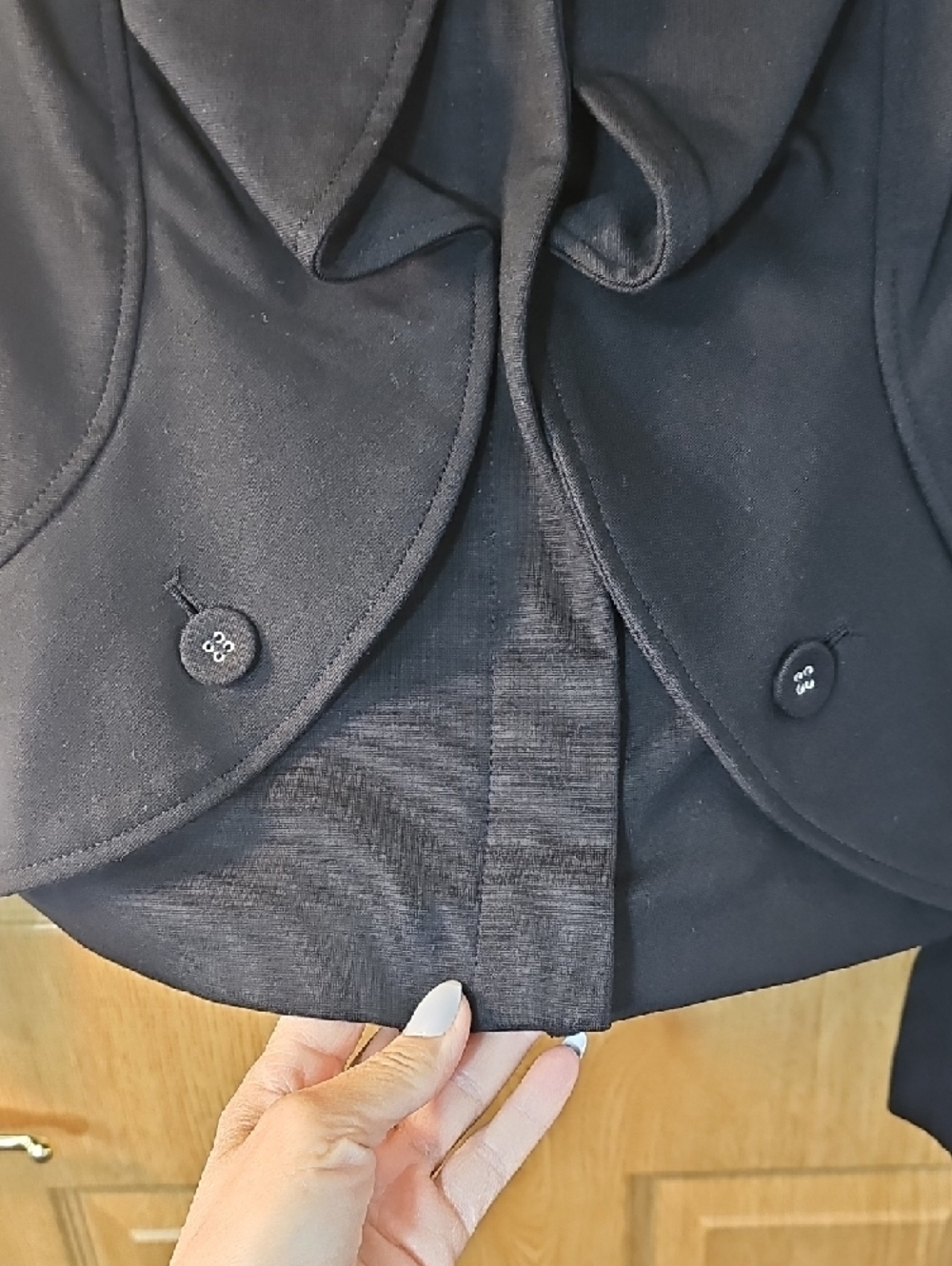 Grace Elements Black Ruffle-Front Cropped Blazer - Picture 5 of 9